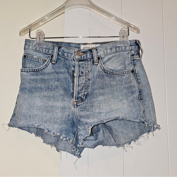Aritzia Denim Forum Women's  The Ex Boyfriend Denim Short Light Wash Size 26 EUC - Picture 7 of 16